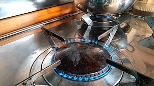 Auch das Kochen mit Gas wird infolge steigender Preise immer teurer. Auf die Gaskunden kommen massive Preiserhöhungen zu. Der Versorger ...