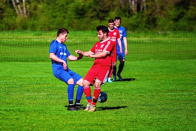Bild 17: SG Stühlingen/Weizen besiegt den SV Eggingen im Derby mit 4:0 – und wir haben Fotos!