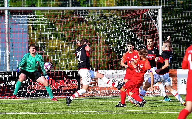 Bild 9: FC Tiengen 08 feiert 8:0-Kantersieg beim FC Rot-Weiß Weilheim &ndash; und wir haben Bilder!