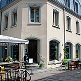 Das Singener Zwölfe liegt in der Singener Scheffelstraße, direkt hinter den Postarkaden.