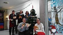 Vertreterinnen des Aktionsbündnisses: Nina Reichel, Sabine Werner, Gisela Schleidt, Nathalie Scheurer und Dagmar Stettner mit ...