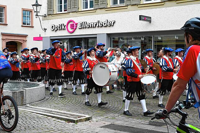 Bild 27: So schön ist das bunte Treiben am Chilbi-Festumzug (Teil 1)