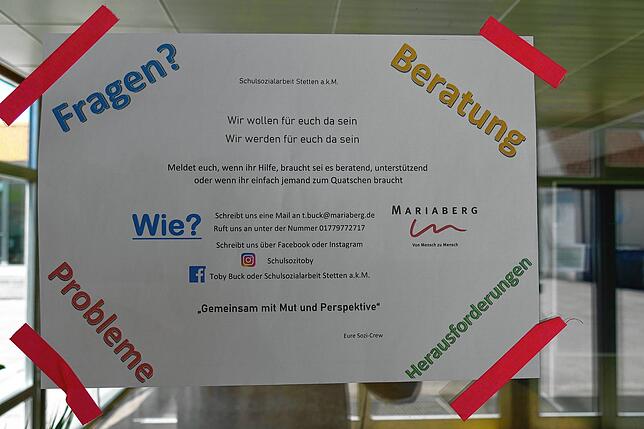 Die Schulsozialarbeit am Stettener Schulzentrum ist auf allen Kanälen vertreten: „Unser Angebot gilt für alle, egal ob ...