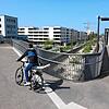 Wer nicht an den Bahnübergängen Peterhauser Straße oder Schneckenburgstraße warten möchte, kann die Z-Brücke nehmen, um die Schienen zu ...