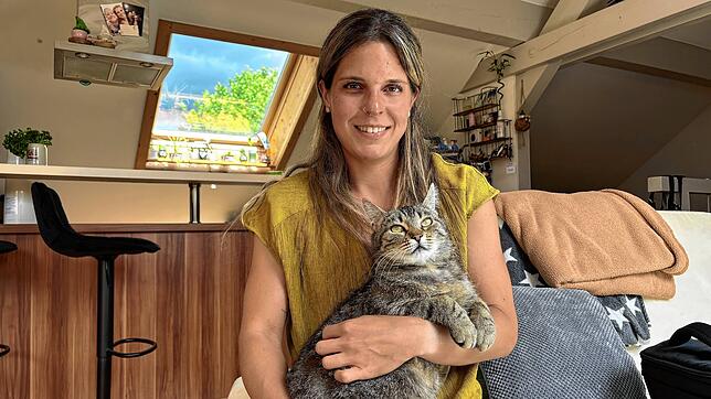 Annika Elser ist überglücklich, dass ihre verschwundene Katze Betty seit Muttertag wieder bei ihr ist.