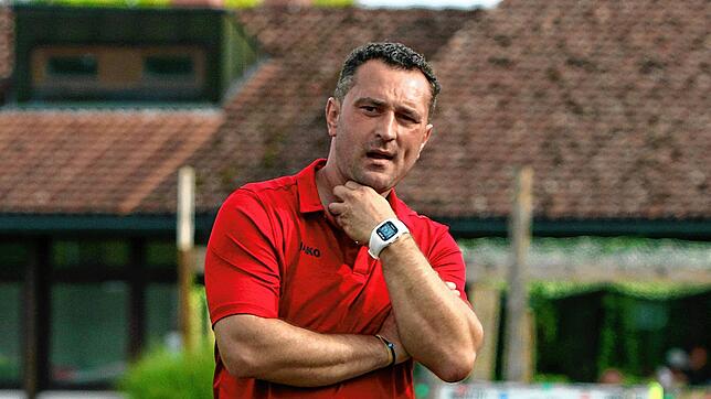 „Aach-Linz muss uns erst einmal schlagen, um vorbeizuziehen“, sagte Salem-Trainer Adnan Sijaric im Vorfeld der Partie.