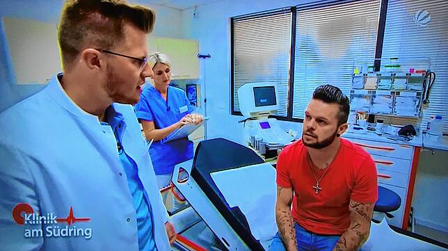 Ron Kruckow während einer Folge von „Klinik am Südring“, ebenfalls bei Sat.1 beheimatet. „Ich war schon der ...