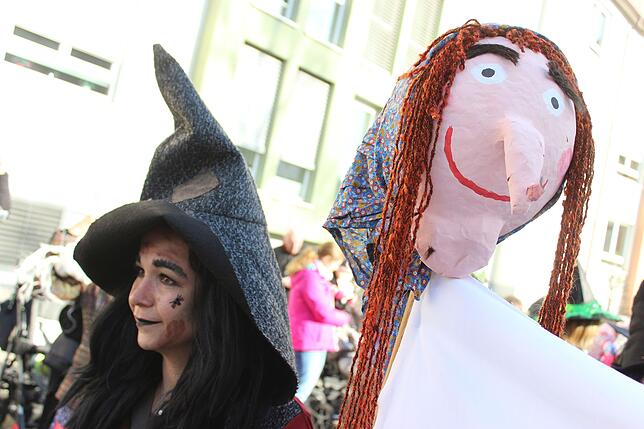 Bild 17: Kindergartenumzug: "1000 Kinder ziehen auf die Hofstatt"