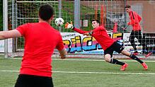 Wieder am Ball: Nicht nur beim FC RW Weilheim &ndash; hier ein Archivbild vom Corona-Training im vergangenen Jahr &ndash; kehren die ...