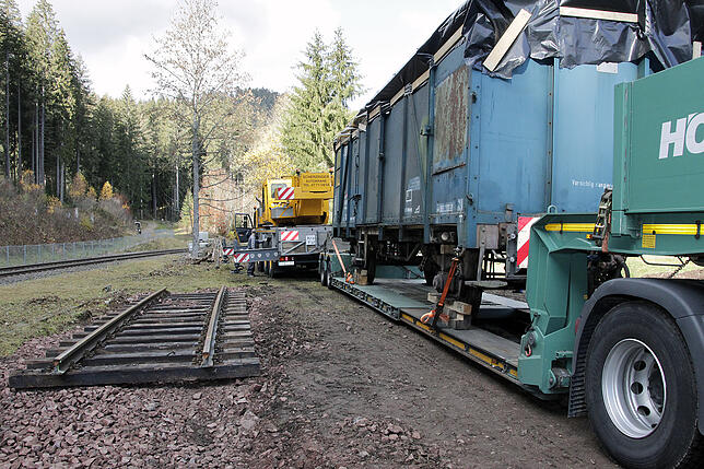 Bild 9: Bilder vom Waggon-Transport von Villingen nach Lenzkirch-Gutachbrücke