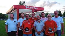 Neue und bestätigte Vorstandsmitglieder sowie die drei neuen Ehrenmitglieder (von links): Sebastian Huber, Lorenzo Foglia, Christian ...