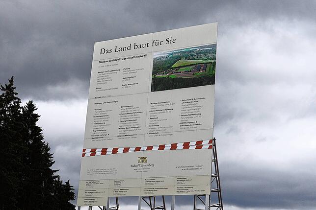Kein Scherz: „Das Land baut für Sie“ ist die übliche Beschreibung für Landesprojekte.