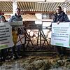 Sie sprechen sich gegen das Mercosur-Abkommen aus (von links): Florian Rieger (BLHV-Kreisverband), Uwe Münzer (BLHV-Kreisverband), ...