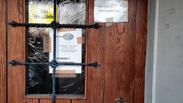 Das Gasthaus Krone-Post in Hilzingen soll wegen gravierender Brandschutzmängel geräumt werden. Doch nun könnte die Gnadenfrist ...