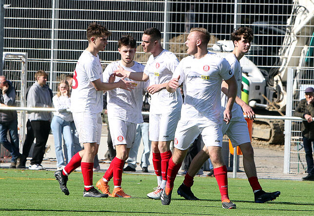 Bild 10: TSV Aach-Linz setzt beim SC Pfullendorf II die Akzente. Wir haben die besten Bilder!