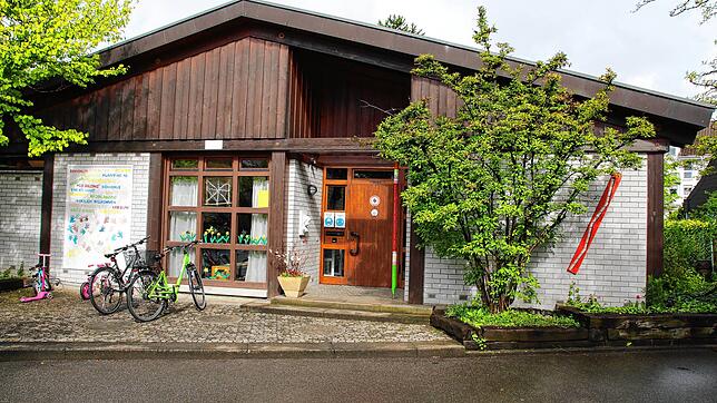 Das Gebäude des Kindergartens St. Ursula ist in die Jahre gekommen. Es gebe mehrere Schäden am Gebäude, die nur provisorisch behoben ...