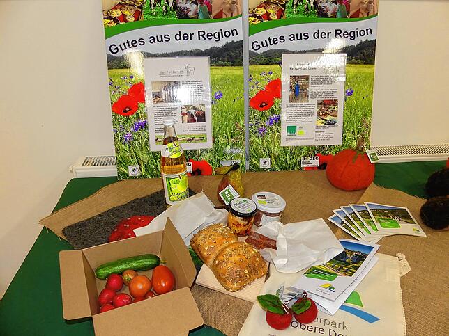 Die Vespertüten wurden während der Pandemie entwickelt. Sie enthalten regionale Produkte und Wandervorschläge.