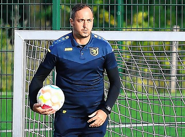 Trainer Daniel Pietzke (SV Buch): „Wir wollten einen Punkt und den haben wir. Wir hatten aber auch etwas Glück und Verstand. Über ...