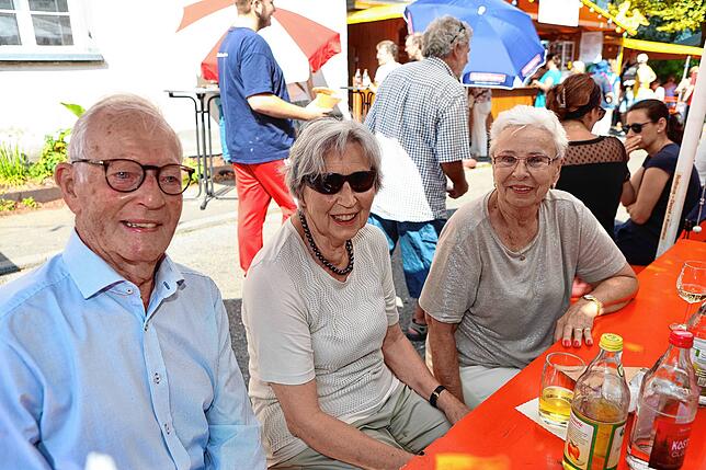 Bild 13: Das Wollmatinger Dorffest 2024 geht zu Ende, doch auch der Sonntag war schön!