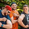 In der Pfalz trifft Torsten Münch (links), Teilnehmer der Abnehm-Show &bdquo;Leben leicht gemacht&ldquo; aus VS-Pfaffenweiler, andere ...