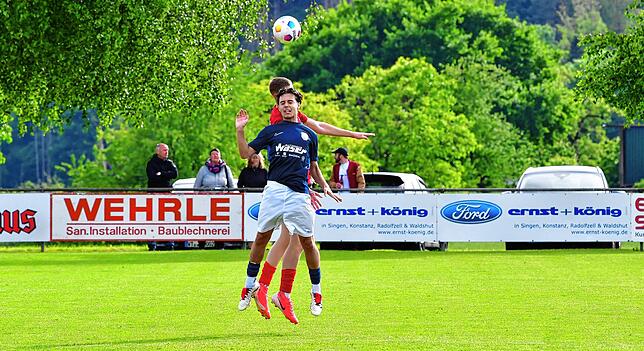 Bild 5: FC Hochrhein besiegt den VfB Waldshut mit 4:2 – wir haben Fotos!