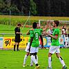 DJK-Stürmer Tobias Wild klatscht nach seinem Tor zum 1:0 mit Vorlagengeber Raphael Künstler ab. Auch Alieu Sarr (links) jubelt mit.
