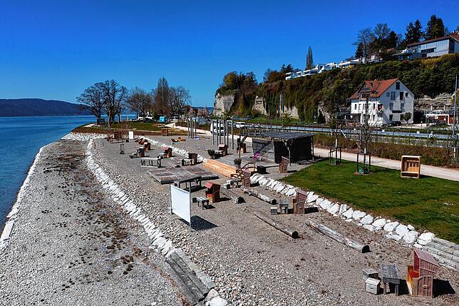 Viele hätten den Wunsch geäußert, dass die Beachbar im Uferpark erhalten bleibt, wie Oberbürgermeister Jan Zeitler in der ...