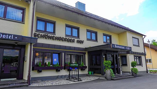 Der Schönenberger Hof in Nenzingen. Den Betrieb gibt es seit 1966. Stefan und Sascha Baumann führen ihn seit 2010 gemeinsam.