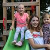 Erzieherin und Tagesmutter Valentina Kibler aus Villingen betreut im eigenen Haushalt seit Mai fünf Kinder &ndash; ihre Töchter Sina (6 ...