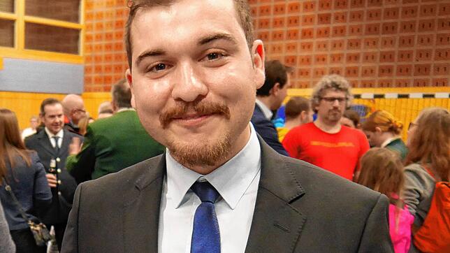 Wahlsieger Selcuk Gök am Abend nach dem zweiten Wahlgang zur Bürgermeisterwahl in Tengen.