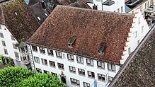 Das Radolfzeller Amtsgericht von oben. Hier wurde jüngst ein Urteil gegen eine Vermieterin und ihre Tochter gesprochen.