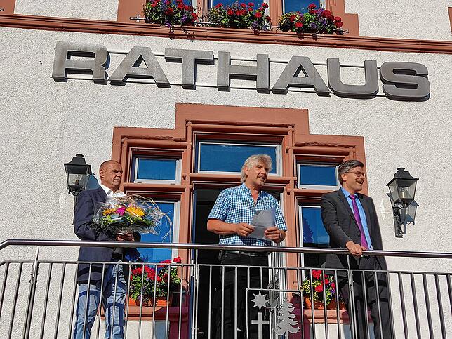 Verkündung des Wahlergebnisses.