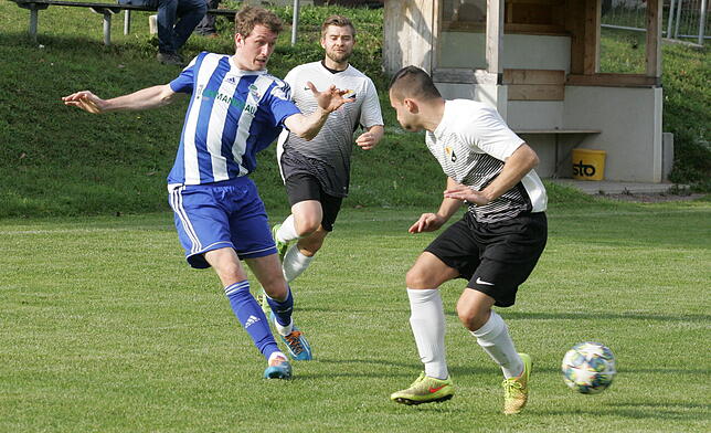 Bild 18: SG Mettingen/Krenkingen siegt gegen SV 08 Laufenburg II souverän mit 5:0 &ndash; wir haben die Bilder!