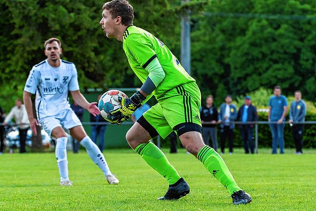 Bild 4: Spvgg. Wutöschingen bezwingt den SV Obersäckingen mit 2:1 &ndash; wir haben Bilder!