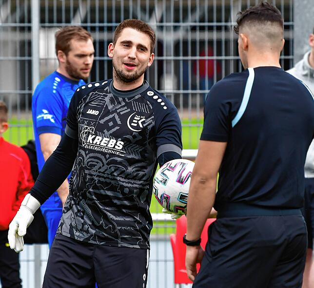Bild 2: SV Jestetten besiegt den TuS Efringen-Kirchen mit 4:0 &ndash; und wir haben Bilder!