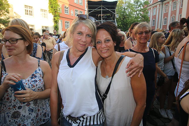 Bild 8: Bilder: 2000 Zuschauer bei Doppelkonzert von Johannes Oerding und Glasperlenspiel