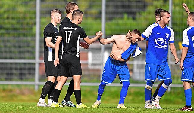 Bild 2: SG FC Wehr/Brennet siegt 3:2 beim FC Hauingen – und wir haben Bilder!