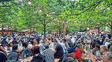 Freunde regionaler Weine kommen beim Weinfest im Singener Eichenhain auf ihre Kosten. Das Fest findet erstmals über zwei Wochenenden ...
