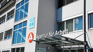 Die Arbeitsagentur in Waldshut. Bei einem nun veröffentlichten bundesweiten Ranking belegt Waldshut-Tiengen einen der letzten Plätze.