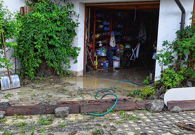 Bild 23: Bilder vom Unwetter in Markdorf: Evakuierung des Campingplatzes