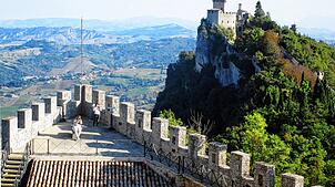 San Marino, hier der Monte Titano, importiert so viel Schokolade aus Baden-Württemberg pro Kopf wie kein anderes Land.