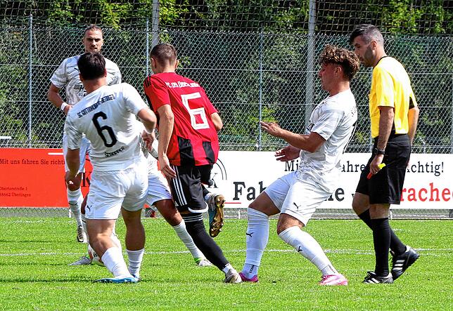 Bild 18: SC Gottmadingen-Bietingen gewinnt 2:1 beim FC Überlingen. Wir waren mit der Kamera dabei!