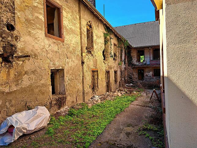 Der ehemalige Gasthof Kreuz in Wehr-Öflingen im September 2023.