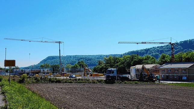 Zusehends füllt sich das Neubaugebiet &bdquo;Eichhözle II&ldquo; mit Einzel-, Doppel- und Reihenhäusern.