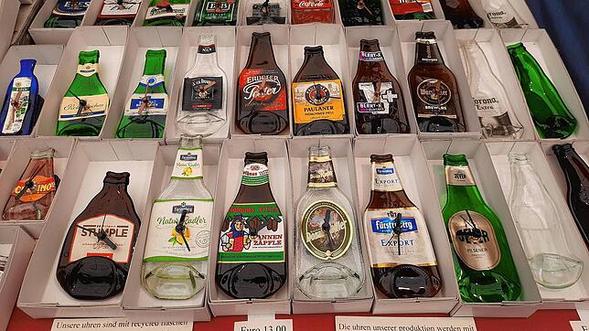 Von der Tannenzäpfle bis zur Coca-Cola Flasche ist alles im Angebot.