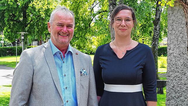 Andreas Harder und seine Nachfolgerin in der Geschäftsführung des Diakonieverbands Hochrhein, Anne Wendler.