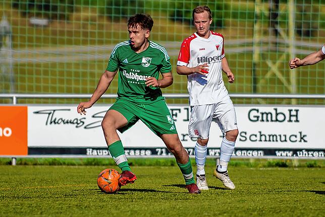 Bild 5: SV Waldhaus gewinnt bei der SG Weilheim/Gurtweil mit 2:1 &ndash; wir haben Bilder!