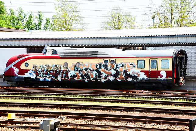 Inter City 04, Triebkopf, Abstellgleis bei den Güterhallen