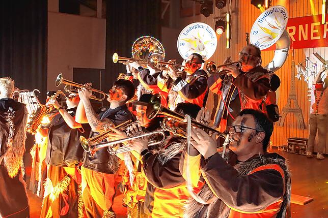 Bild 38: Impressionen vom Turnerball &ndash; So viel Spaß haben Gäste und Akteure