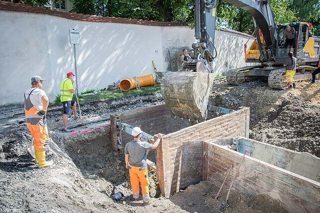 Bild 6: Wie laufen eigentlich die Arbeiten auf der Baustelle am Sternenplatz?